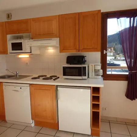 6 Pers, 38m², Proche Telecabines, Centre Et Loisirs, Sud, Terrasse - Fr-1-458-118 דירה *